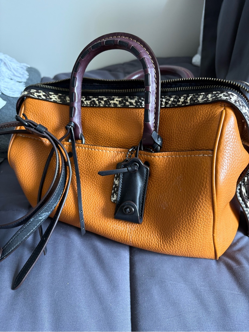 Rogue Satchel 1941 Butterscotch